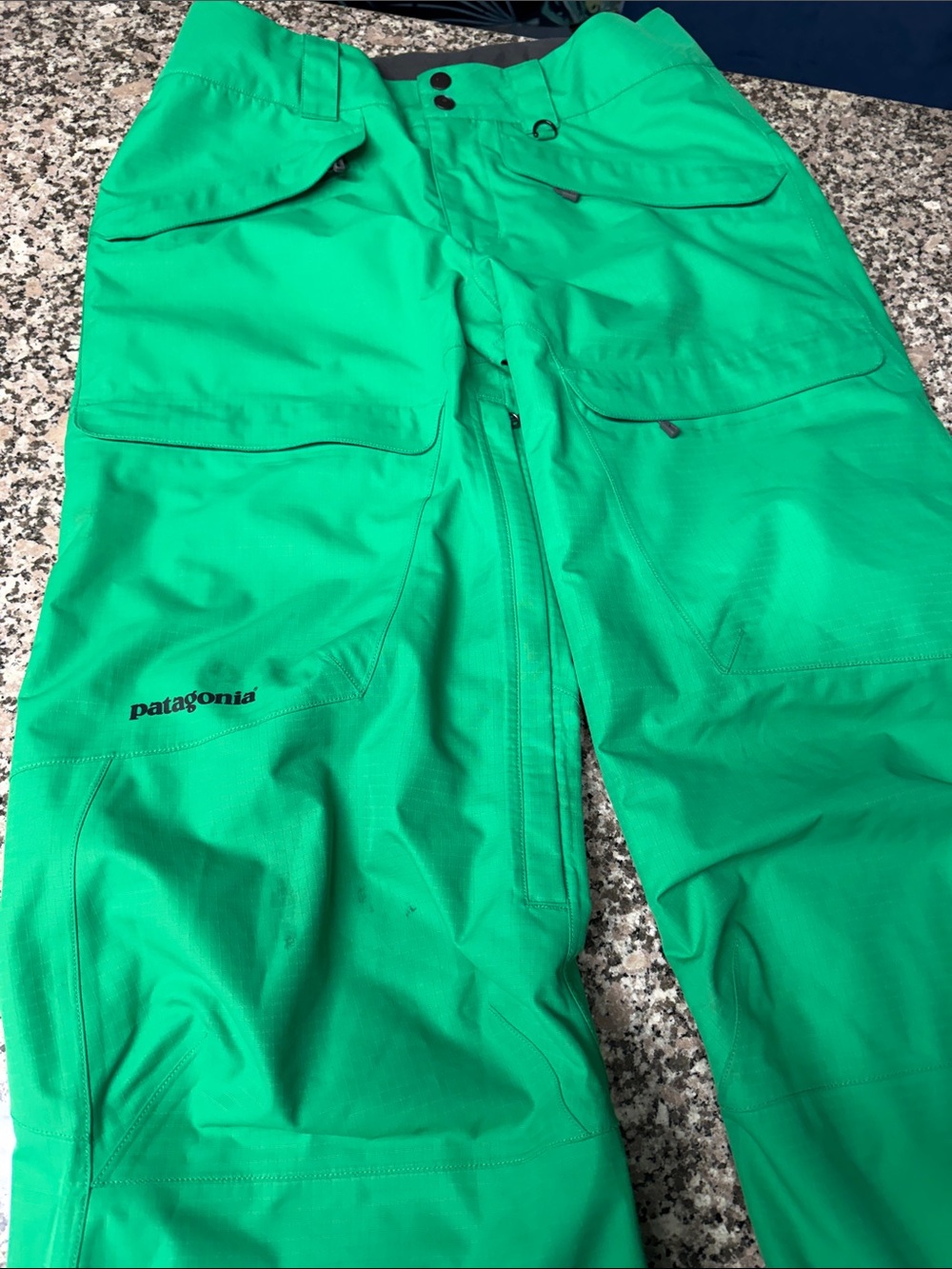 Patagonia Men’s Bright Green Cargo Snow Pants